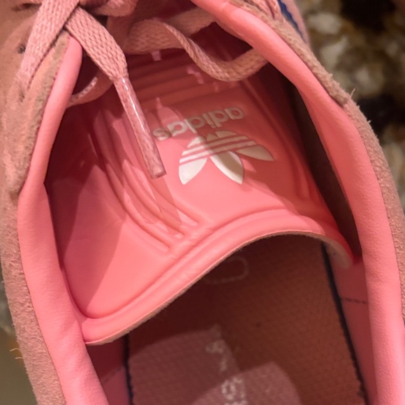 Adidas Gazelle Women's Pink and Navy Size 6 US - Picture 7 of 10